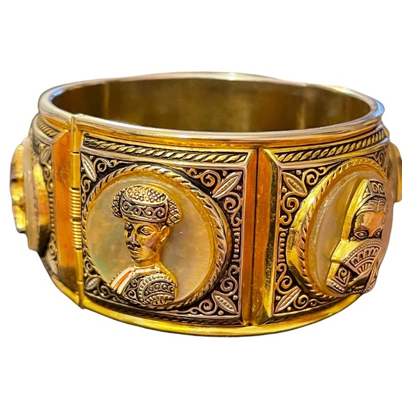 Jewelry - Vintage 1940 Gold plated Damascene Bangle bracelet matador bull flamencio Dancer
